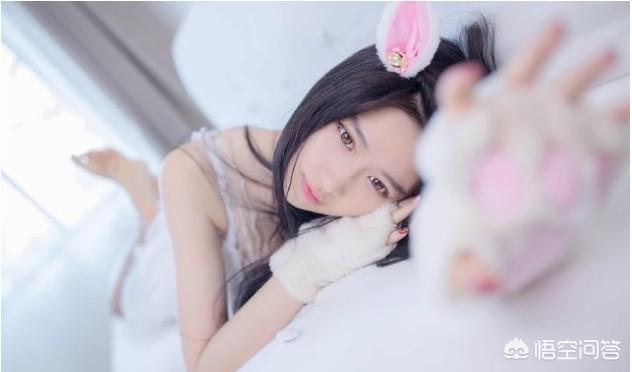 千玺微信:你们在<a href=https://maguai.com/list/55-0-0.html target=_blank class=infotextkey>生活</a>中见过那种狂热粉吗？她们都是怎么追星的？