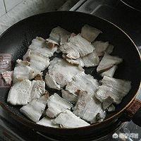 当胖子在减肥节食时有人在他面前端着一盆香喷喷的食物时是什么心情？:香喷喷的什么 第15张