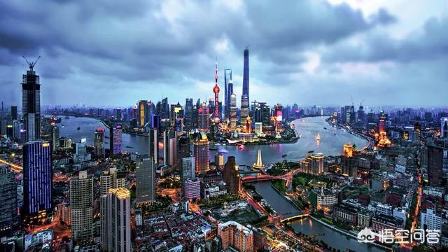 在陆家嘴的金融机构上班是一种什么体验？