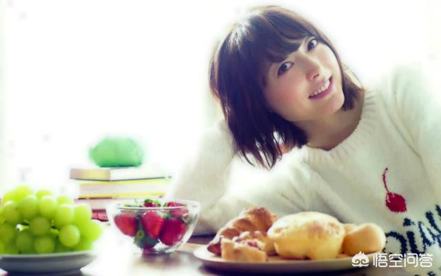 石川由依:日漫中有哪些称得上高颜值的声优小姐姐？
