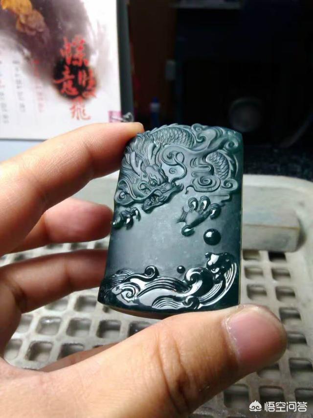 翡翠种水图片,总有人说翡翠的种水，种水到底是啥？