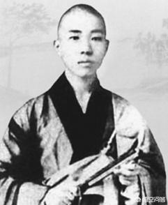 苏曼殊:在杭州西湖孤山上，听说有一处苏曼殊墓遗址，现在还能找到吗？