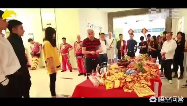赵一涵:同是星二代，郭麒麟和赵一涵谁的发展更好哪个能撑起父辈的事业