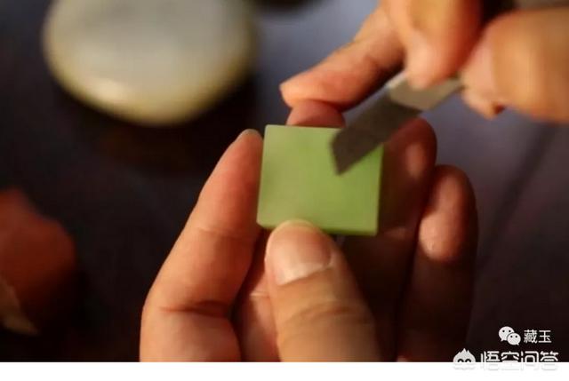 和田玉用刀子刮出粉,用刀刮绿松石出白色粉末？