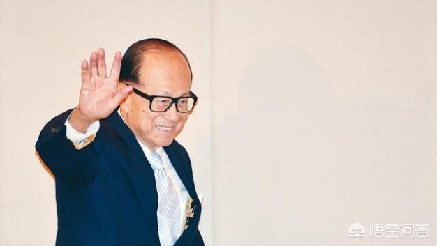 那些富豪的现金一般放在哪里,都是存到银行吗？
