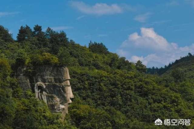 峨眉三斗剑派主李英琼