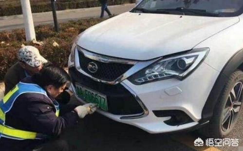 新能源绿色车牌，新能源汽车车牌的绿色颜色，按中国人的风俗大家喜欢吗
