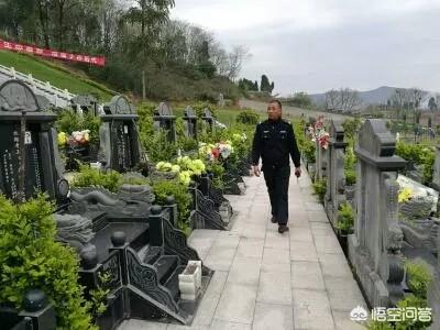 厕所有关的灵异事件:在厕所里遇到过哪些奇葩事？