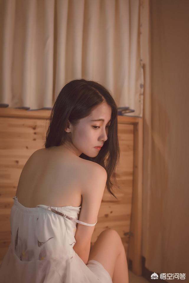 用性感写真做微信封面的女生什么心理(适合微信<a href=https://maguai.com/list/256-0-0.html target=_blank class=infotextkey><a href=https://maguai.com/list/256-0-0.html target=_blank class=infotextkey>朋友圈</a></a>封面片)