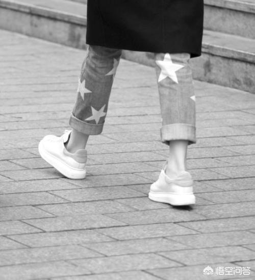 头条问答 - 河北河间一中学禁止学生露脚踝,反而受家长点赞,获社会