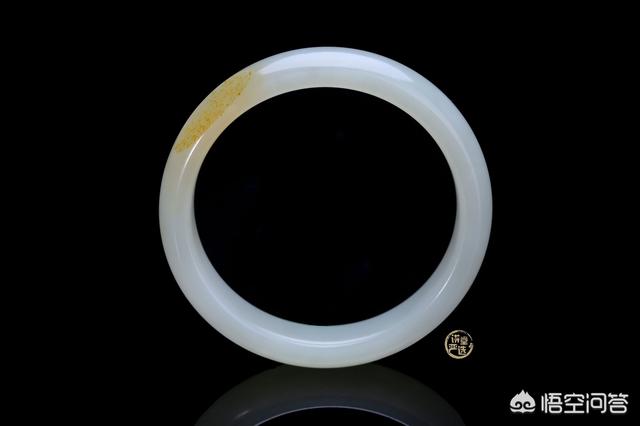 玉镯的由来及故事,古代有的女子为何要戴手镯？