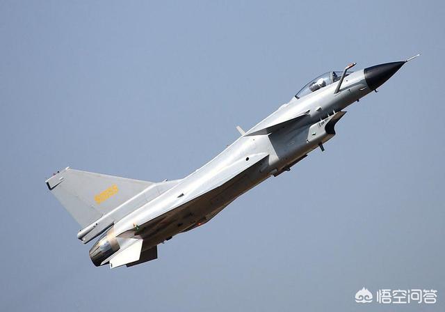 头条问答 - 为什么歼10把机翼设计得那么低?(13个回答)