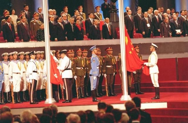 1997香港回归:97年香港回归，有哪些情景让你记忆尤深？