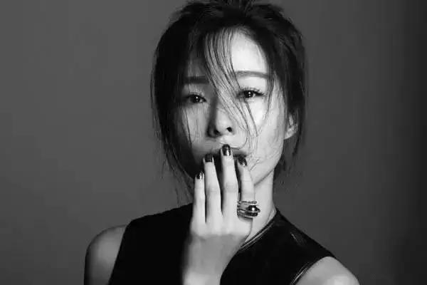 女演员阳光:国内电影演员里，你们最喜欢哪位女演员？为什么？