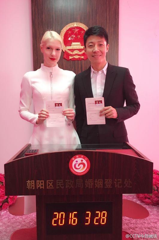 谢娜张杰婚纱照片:你最喜欢哪个明星的婚纱照