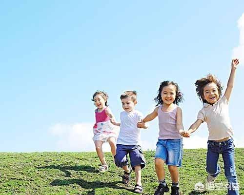 如何锻炼孩子的社交能力，上幼儿园前，如何锻炼孩子养成社交能力