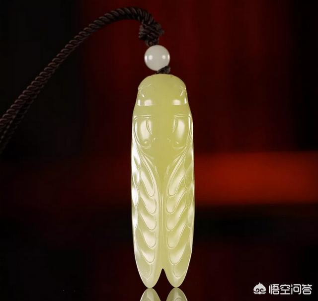 新疆黄玉,田黄玉解释，什么叫田黄玉？