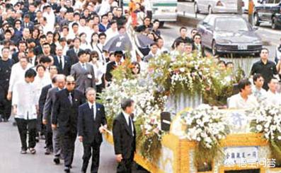 台湾议会打群架视频:为什么台湾议会打群架 300人打群架！韩国国会为哪般？与朴槿惠有关吗？