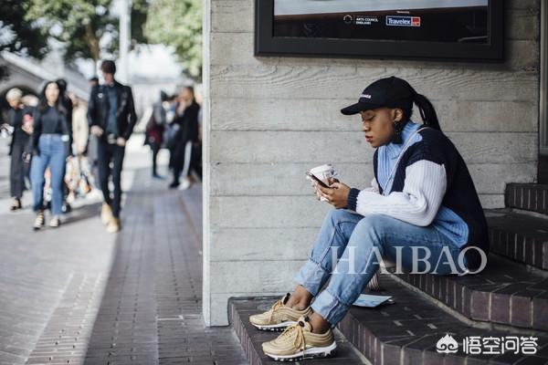 嘻哈斗牛犬的主页:穿九分裤的时候，如何搭配鞋子？
