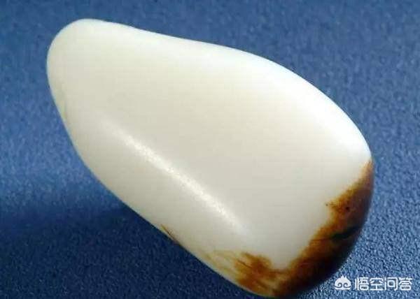 俄罗斯玉与和田玉区别,俄罗斯玉是和田玉吗？有没有收藏价值？