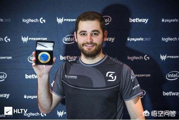 csgoawp猫猫狗狗原图:有人觉得csgo越来越像cf你赞同吗?为什么？