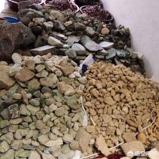 翡翠最简单的鉴别方法,市场上几十几百元翡翠是真的吗？