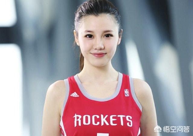 头条问答 - 除了苏群杨毅柯凡这些男解说以外,有哪些篮球女解说?