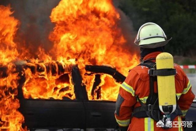 大连市场火灾致8死 1名消防员殉职，怎么看待消防员这个职业？