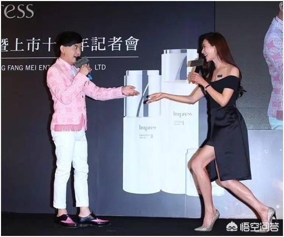 腿图片,如何评价林志玲的“礼貌腿”？