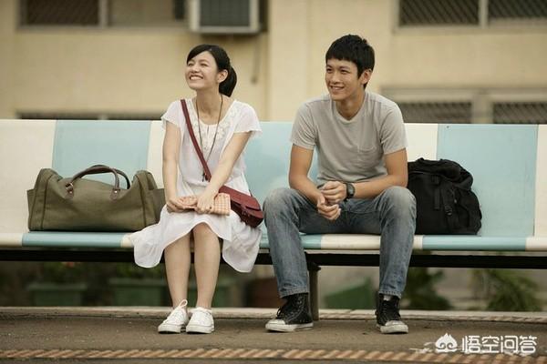 在《那些年，我们一起追过的女孩》中，为什么沈佳宜要和柯景腾分手？