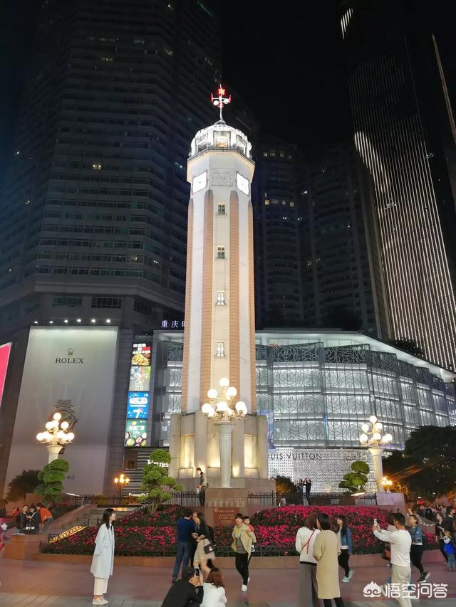 酒店夜班发生灵异事件:为什么有人半夜来住酒店，待一两个小时就走呢？