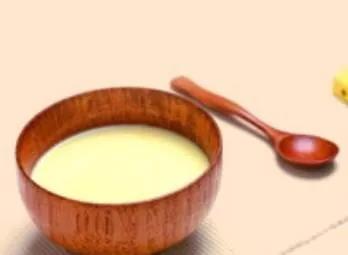 小食人鱼宝宝的微博:三岁孩子还尿床，是否需要治疗？