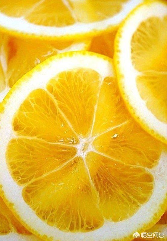 柠檬怎么吃美白效果最好,喝柠檬水＋蜂蜜可以美白吗？