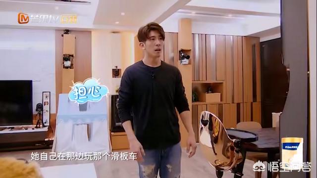 贾静雯女儿名字:贾静雯和咘咘像吗？她的3个女儿中你最喜欢谁？