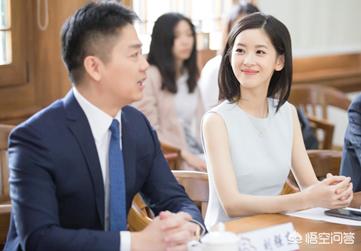 李彦宏夫妇向北大捐赠6.6亿,刘强东夫妇向清华捐2亿,你怎么看？