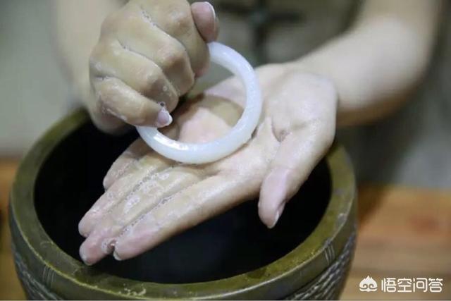 买手镯怎么量尺寸最标准,购买手镯如何测量适合自己佩戴的尺寸大小？