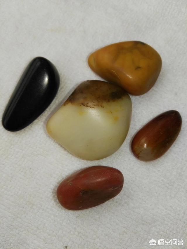 和田玉包浆图片,这样的老玉和田玉有收藏价值吗？