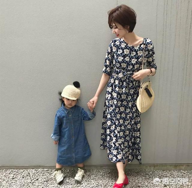 短发型女图片<a href=https://maguai.com/list/50-0-0.html target=_blank class=infotextkey>时尚</a>气质:短发也想烫一下，怎么弄<a href=https://maguai.com/list/50-0-0.html target=_blank class=infotextkey>时尚</a>感会比较强？
