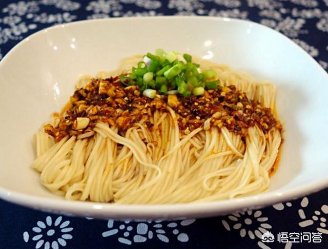 南京烧狗朱萍:南京哪里有好吃的干拌面？