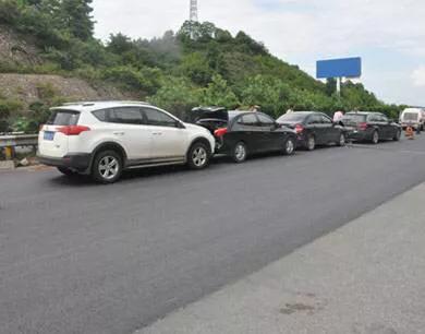 向能:超速有危险，开慢车就绝对安全了吗？