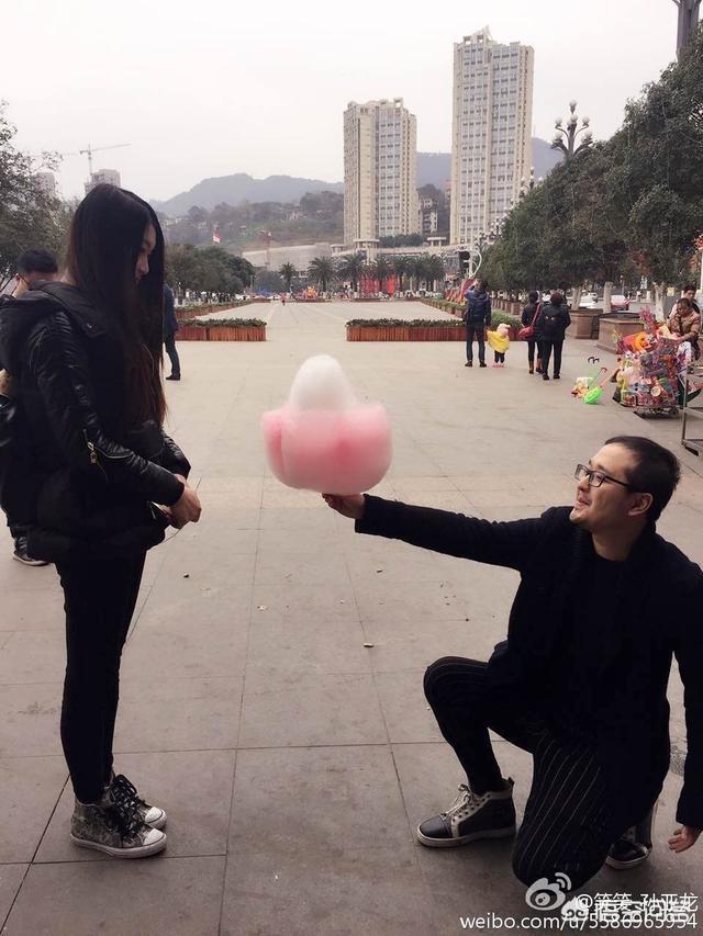 孙亚龙离婚:如何看待LOL主播孙亚龙5月8日宣布停播休息一事