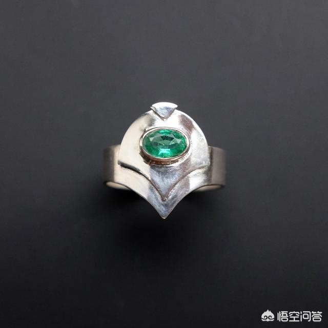 祖母绿照片,祖母绿为什么叫“祖母”绿？