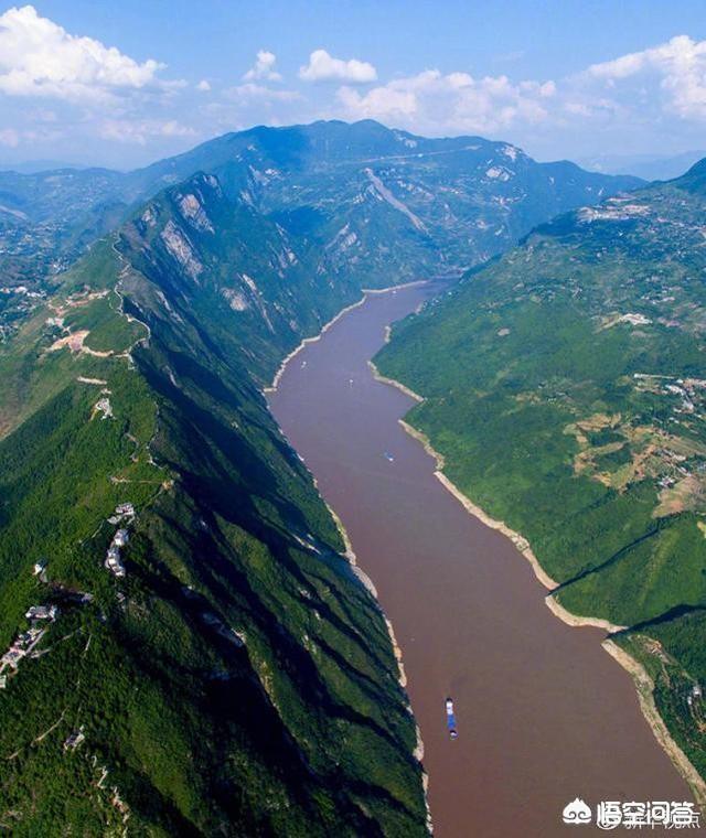 头条问答 - 如何以诗句"岭树重遮千里目,江流曲似九回肠"为题,作一首