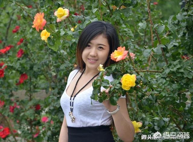 你见过最美的美女图片有哪些？
(图10)