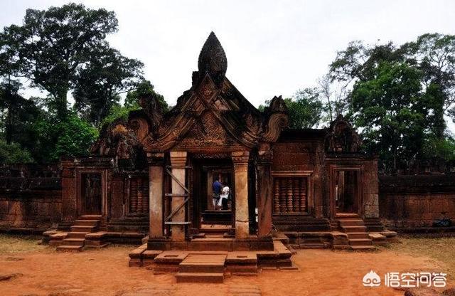 在吴哥窟穿什么色系的衣服拍照好看