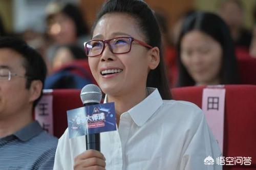田震经典歌曲:假如中文歌坛天后只有田震那英二选一，你会选谁？