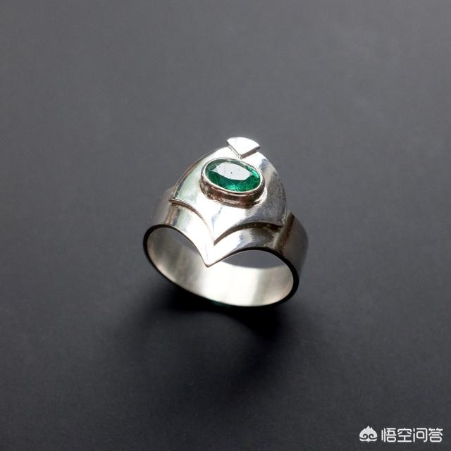 祖母绿照片,祖母绿为什么叫“祖母”绿？