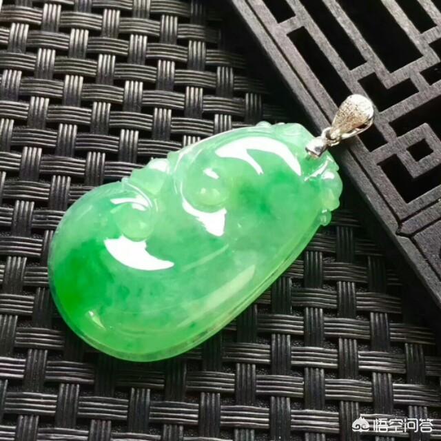 玻璃种和冰种有什么区别,冰种翡和玻璃种翡翠哪个更好？