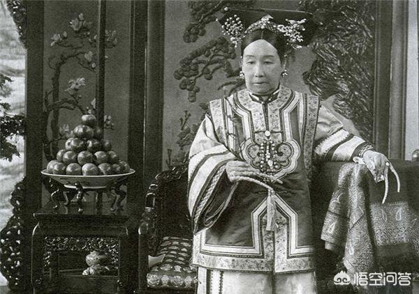 慈禧的儿子怎么死的:得知儿子被慈禧立为皇帝后，光绪帝的父亲为何当场晕死过去