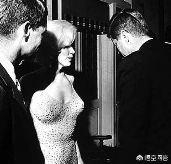 玛丽莲梦露简介:玛丽莲·梦露在电影之外的生活是怎样的？